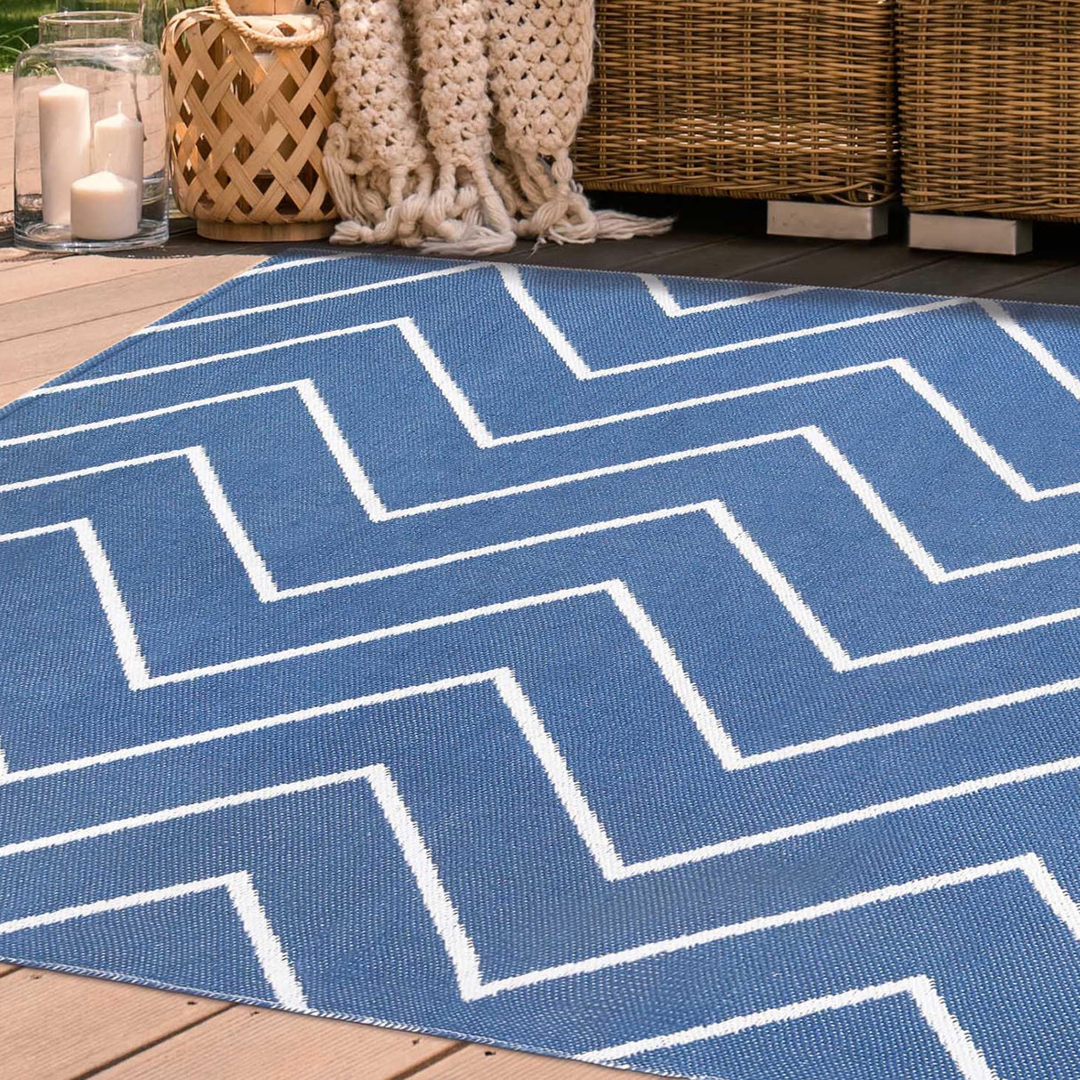 Superior Modern Chevron Zig-Zag Indoor Outdoor Area Rug