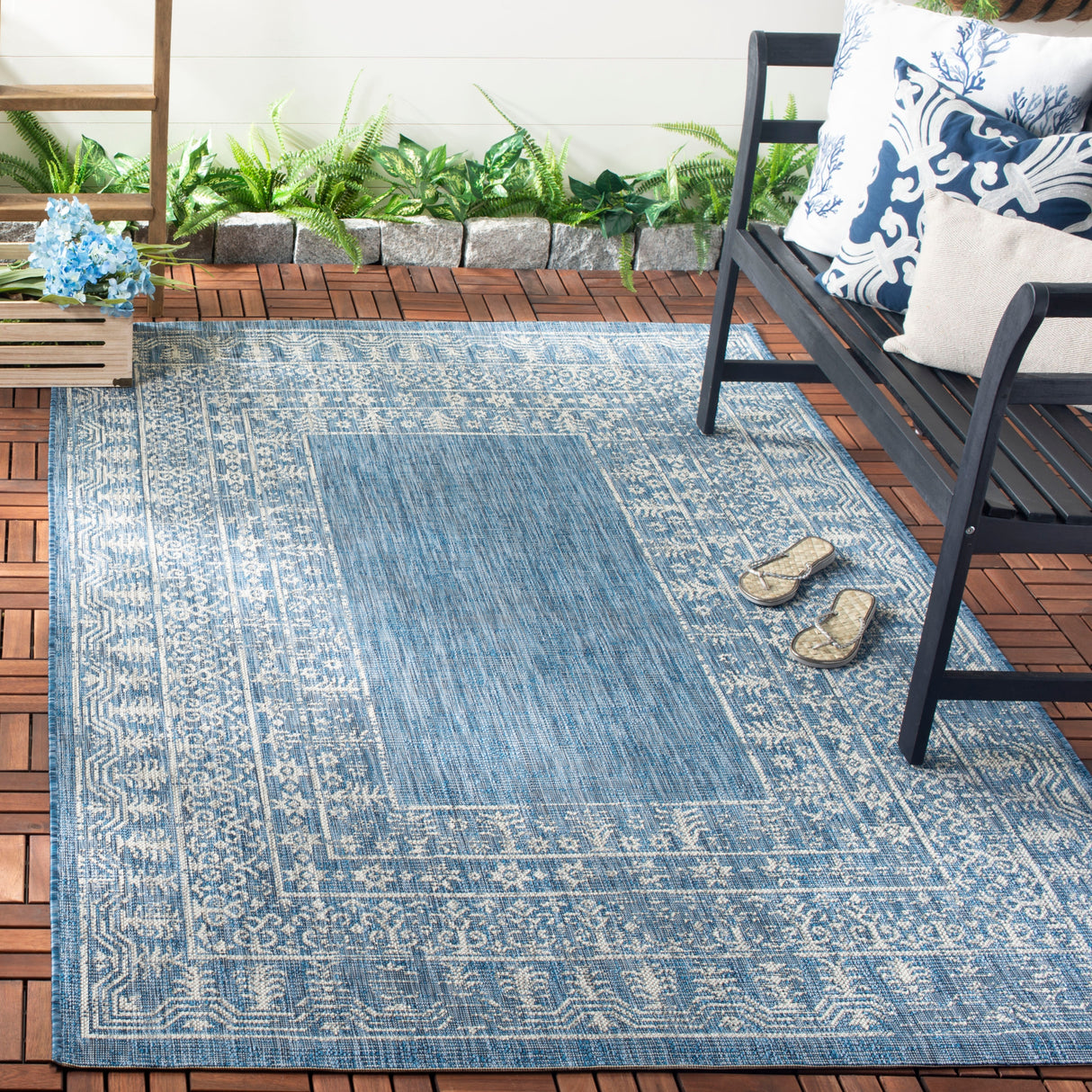 SAFAVIEH Courtyard Deann Indoor/ Outdoor Waterproof Patio Backyard Rug