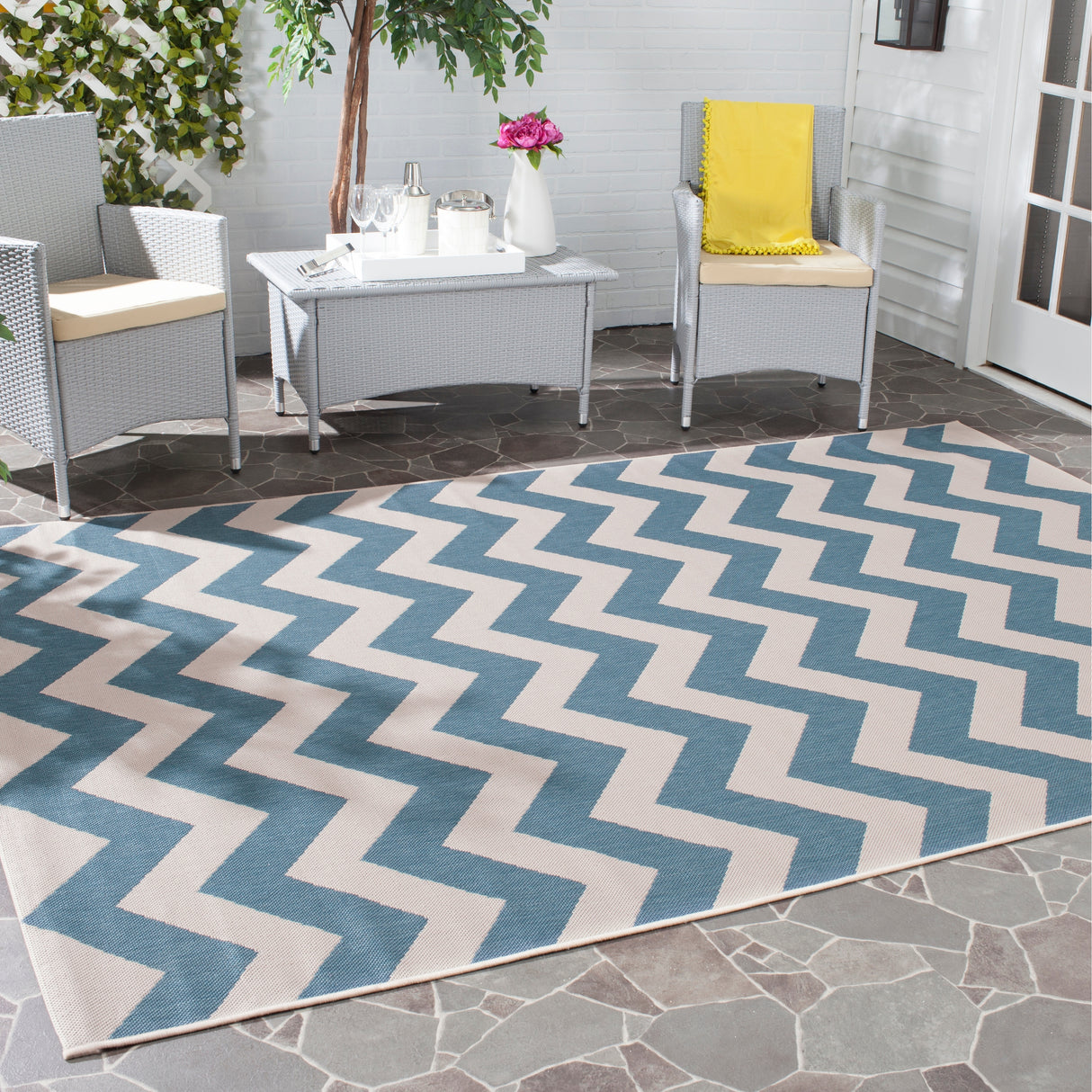 SAFAVIEH Courtyard Joycelyn Indoor/ Outdoor Waterproof Patio Backyard Rug