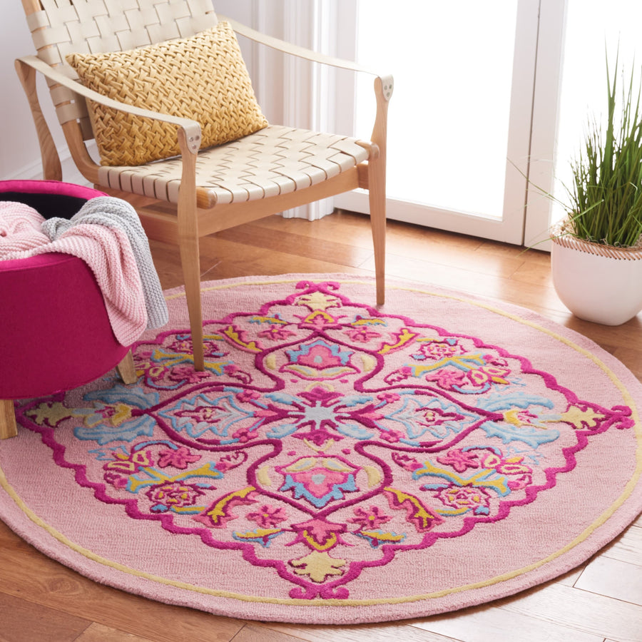 SAFAVIEH Handmade Bellagio Cailin Medallion Wool Rug – Overstock